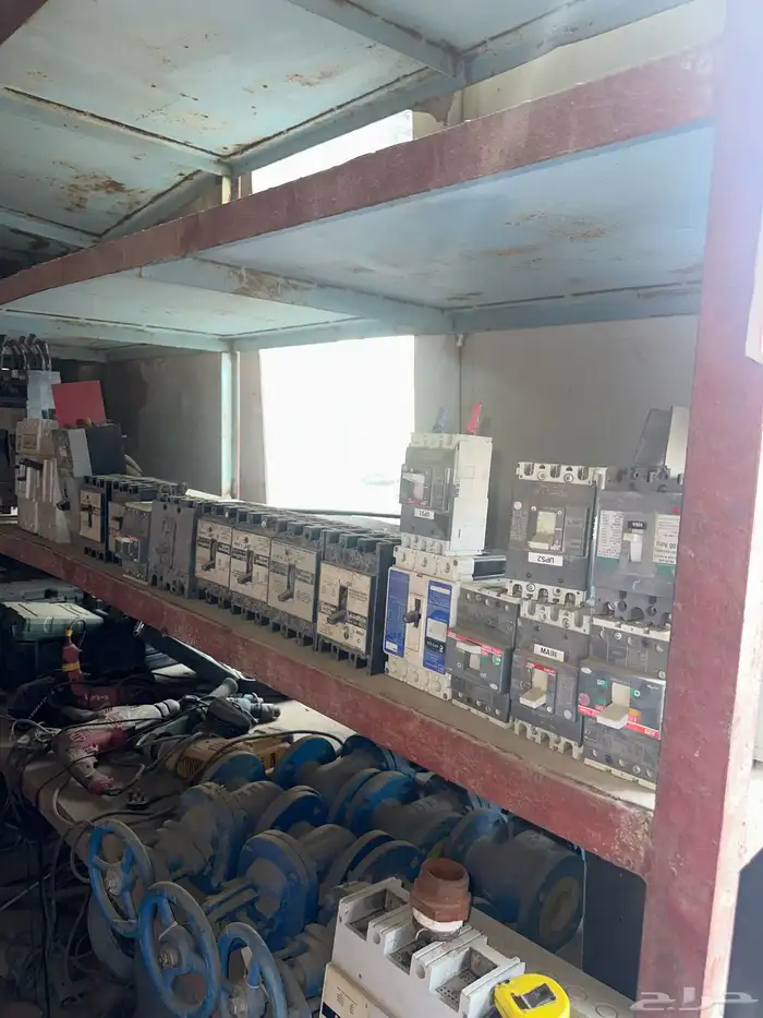 قواطع كهرباء مقاسات مخلفه 0