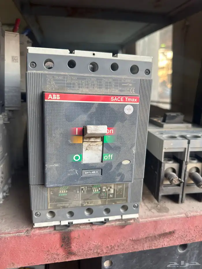 قواطع كهرباء مقاسات مخلفه 2