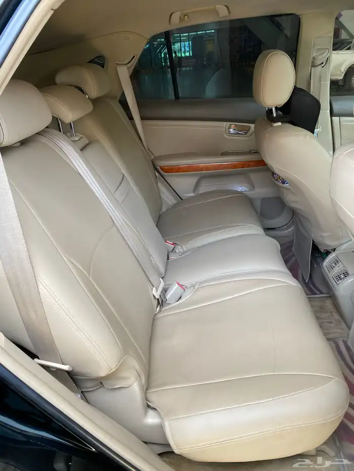 للبيع لكزسRX-350-2008 نظيف 32