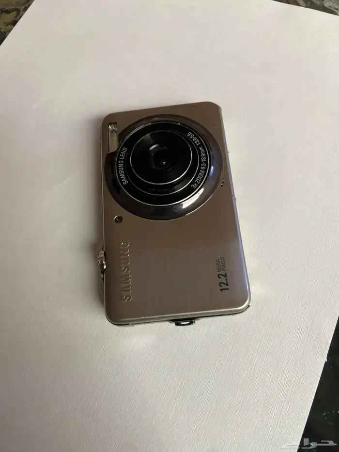 كمرةSamsung ناقصه شاحن و بطريه الجوده 100 100 2