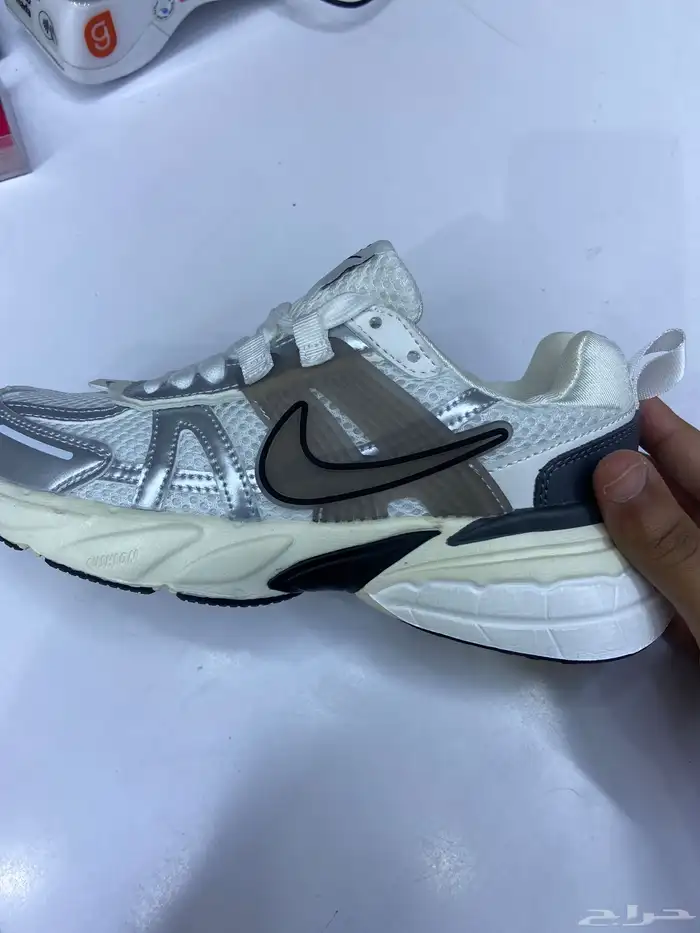 نايك الجديد 8 الوان 4