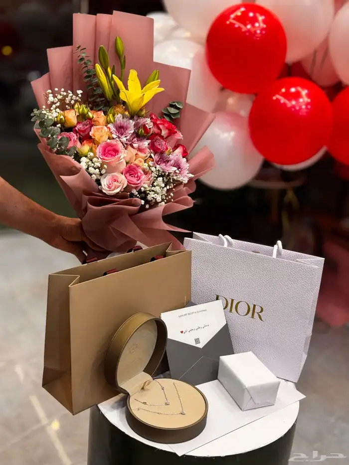 منسق هدايا _توصيل وتجهيز جميع انواع الهدايا 3