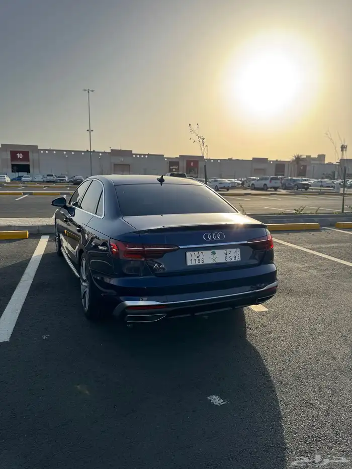أودي A4 2023 بسعر لقطه 3