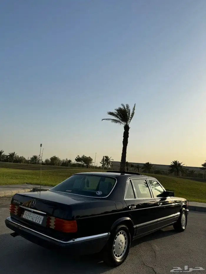 للبيع مرسيدس موديل 90 حجم 560 8