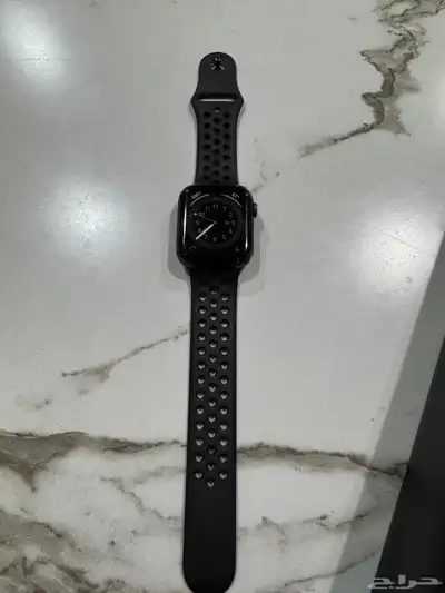 ساعة Apple Watch Series 5 - إصدار Nike 1