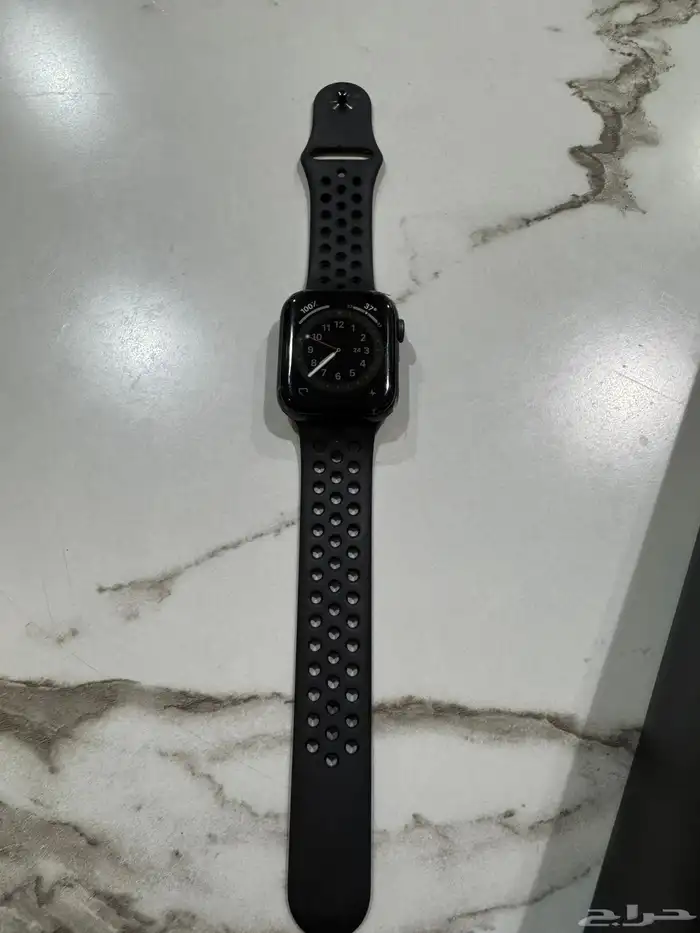 ساعة Apple Watch Series 5 - إصدار Nike 1