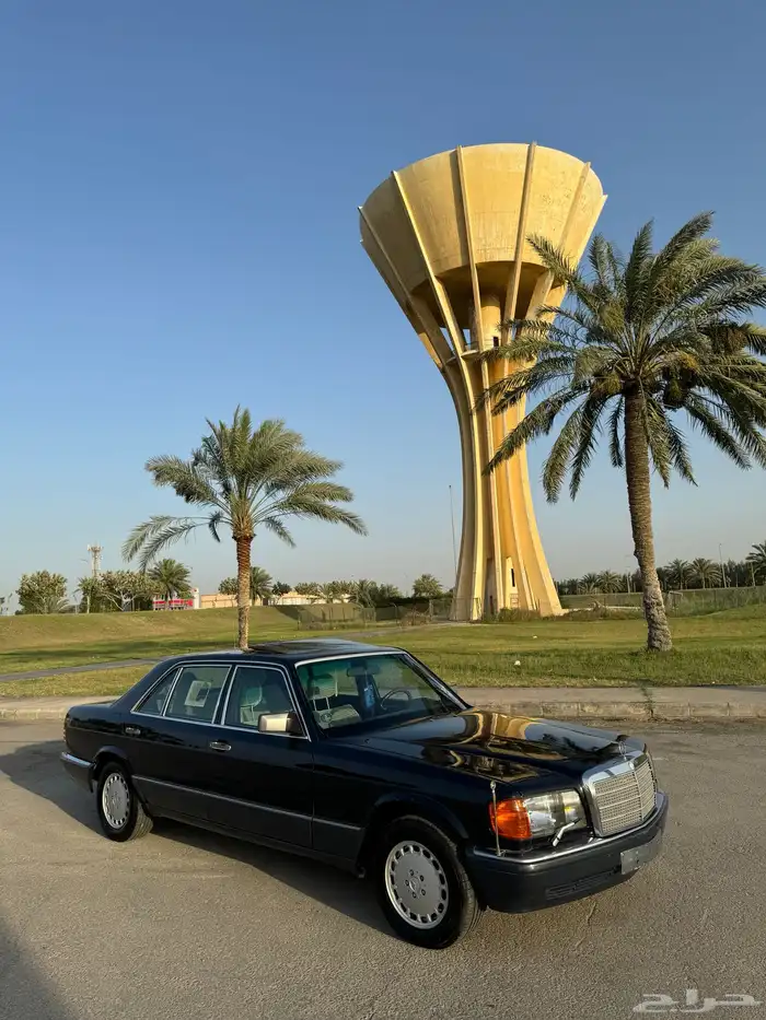 للبيع مرسيدس موديل 90 حجم 560 0