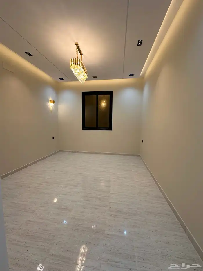 للتمليك دور ارضي بحوش جميع الخدمات موقعه وسعره مميز 580 الف 9