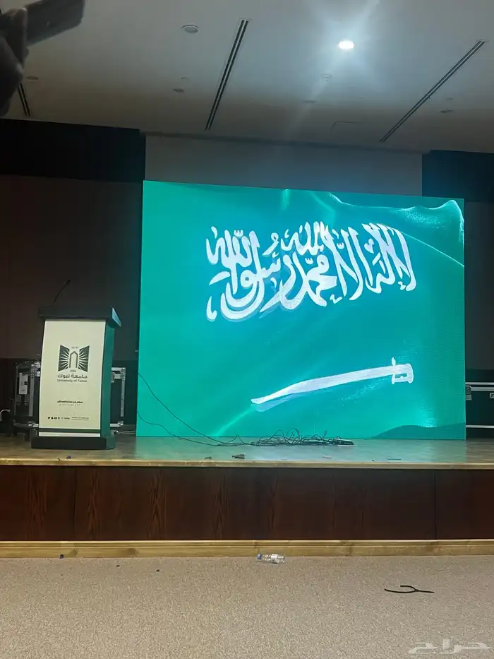 تاجير شاشات ledوإضاءات 2