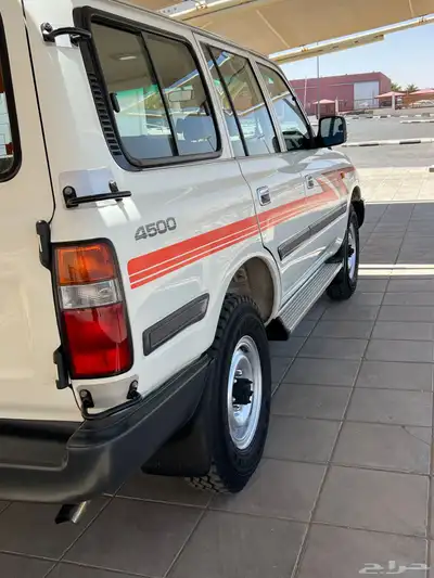 لاندكروزر 96 جي اكس 5