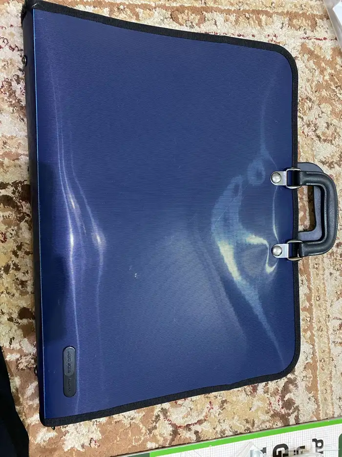 ادوات هندسية وشنطة 0
