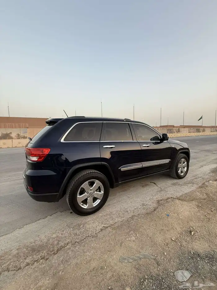 جراند شروكي للبيع السوم 33 والبيع قريب 9