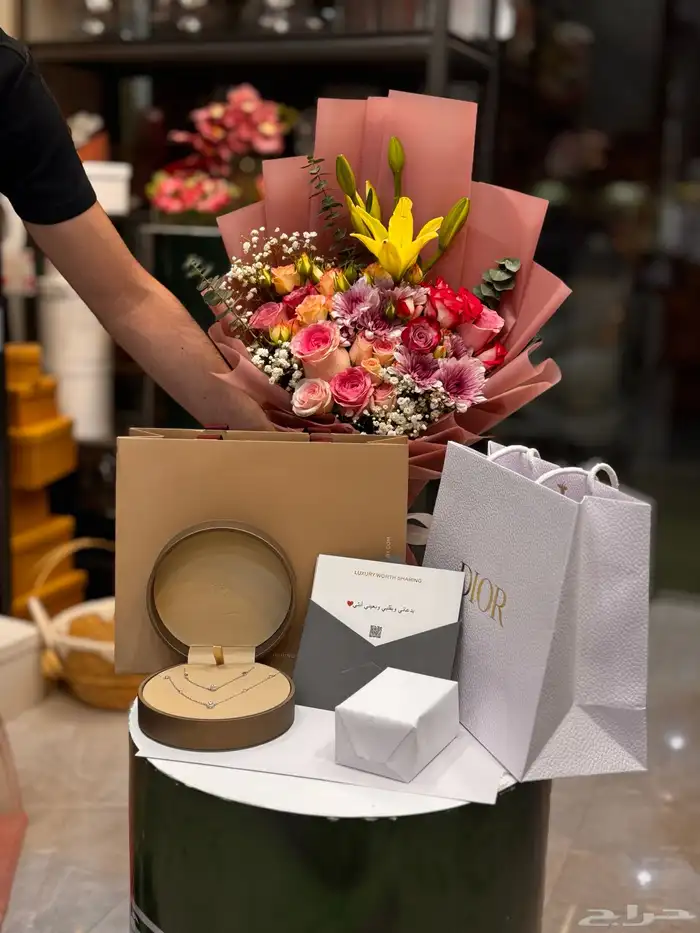 منسق هدايا _توصيل وتجهيز جميع انواع الهدايا 4