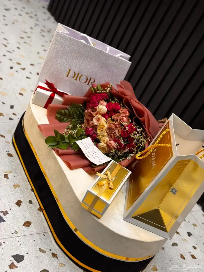 منسق هدايا _توصيل وتجهيز جميع انواع الهدايا 1