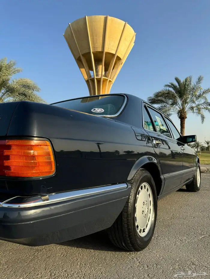 للبيع مرسيدس موديل 90 حجم 560 13