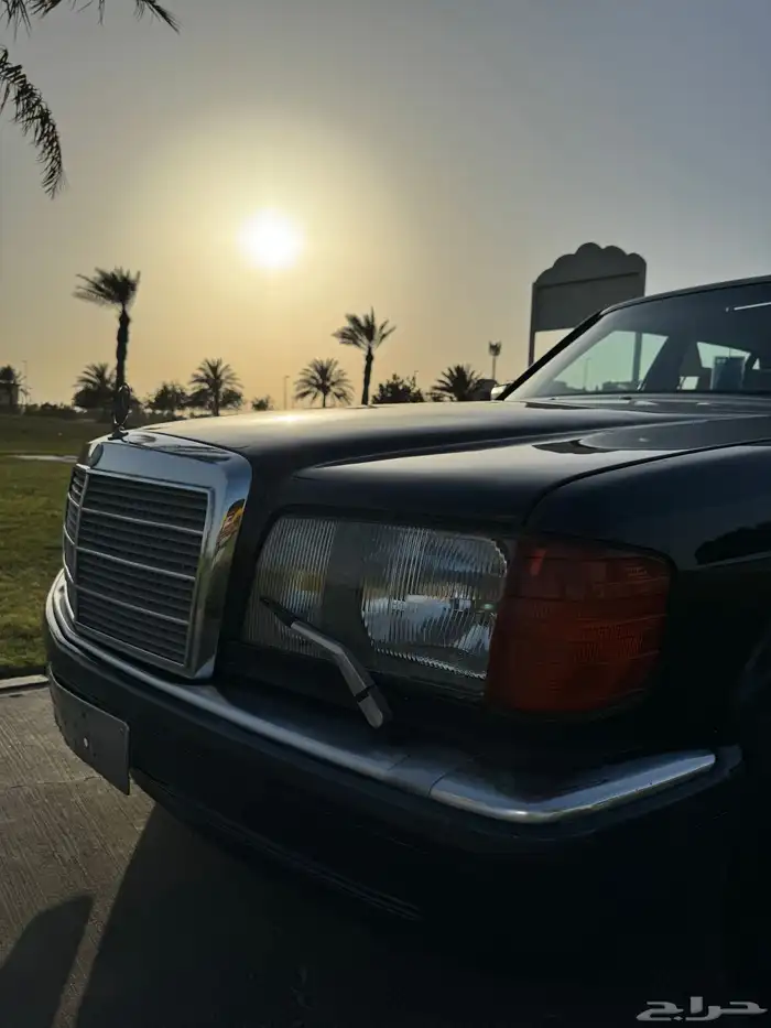 للبيع مرسيدس موديل 90 حجم 560 20