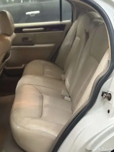 لينكولن تاون كار 2004 index