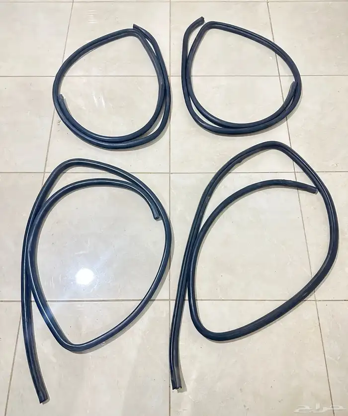 طقم جلد هوا كامري موديل 2007-2011 وكاله نظيفه شرط 0