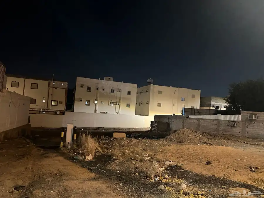 ارض للبيع في حي الز هرة 0