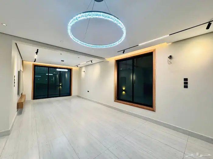 فيلا روف للبيع تبوك حي اليرموك تشطيب VIP 17
