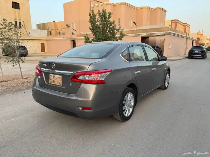 نيسان سنترا 2018 10