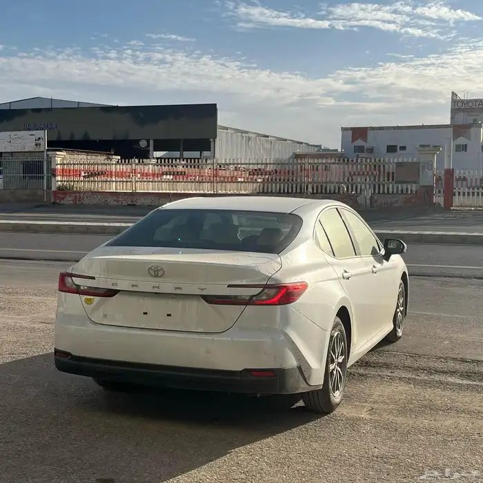 تويوتا كامري 2025 ستاندر هايبرد 3