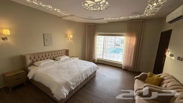 شاليه بمسبح . الدمام حي الفرسان 1