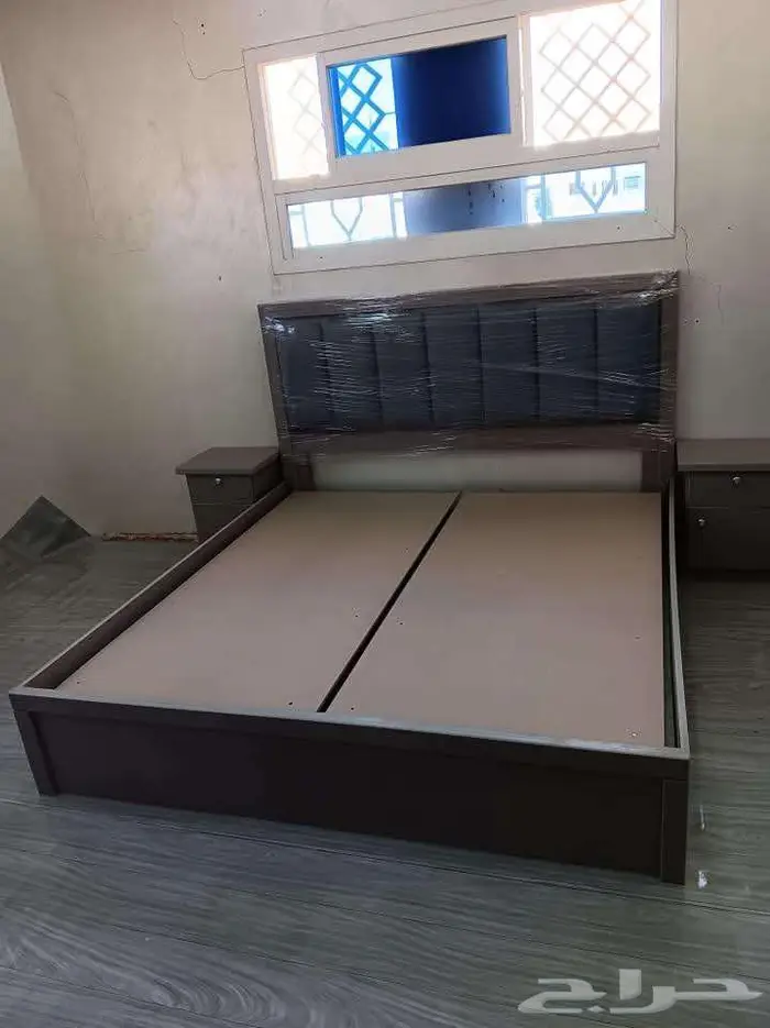 مرتبه سرير حديد وخشب بطانيات بسعر الجمله 9