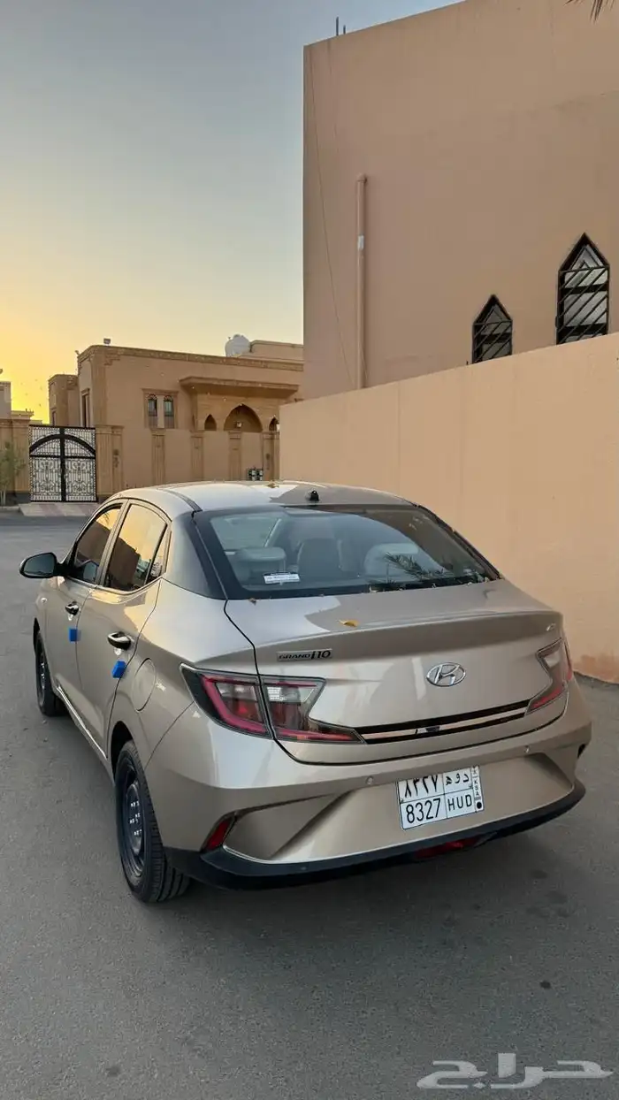 سيارة I10 6
