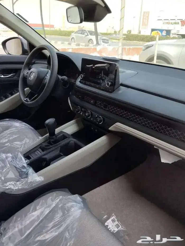 هوندا اكورد LX استندر 2025 سعودى 9