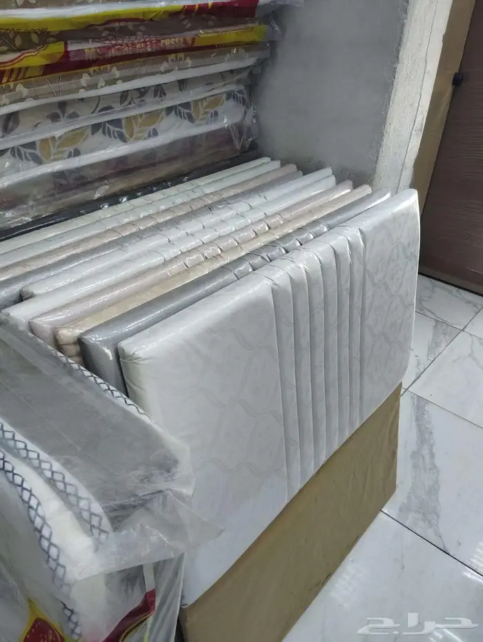 مرتبه سرير حديد وخشب بطانيات بسعر الجمله 20