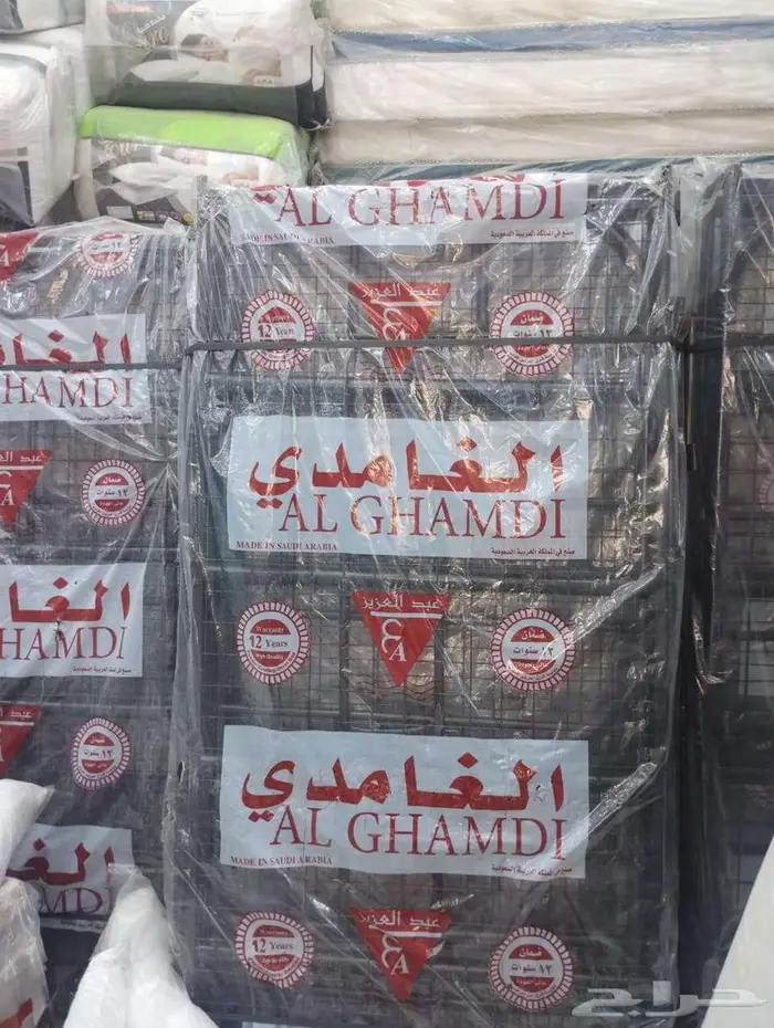 مرتبه سرير حديد وخشب بطانيات بسعر الجمله 3
