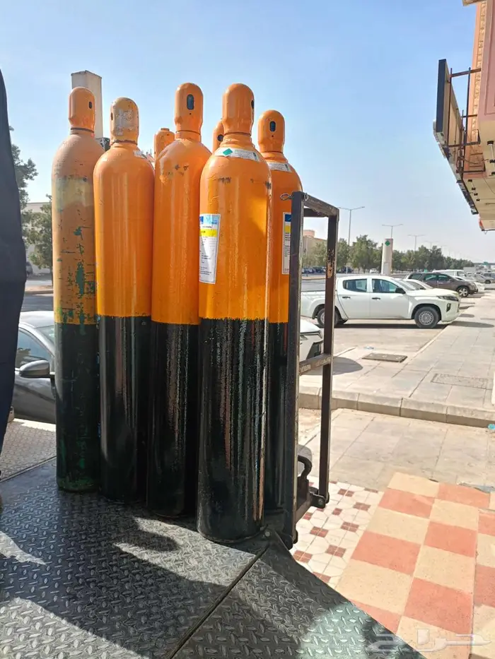 تعبئة وتبديل اسطوانات هيليوم 10-20-40 هيليوم نقي وتوصيل سريع 6