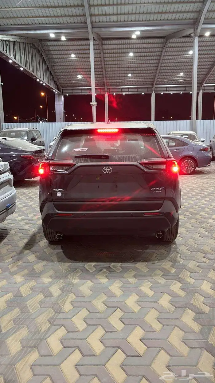 تويوتا راف فور استاندر 2.5 هايبرد 2025 2