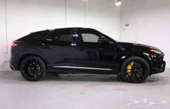Lamborghini Urus RARE 4-SEATER HIGHLY OPTIONED 2020X 4