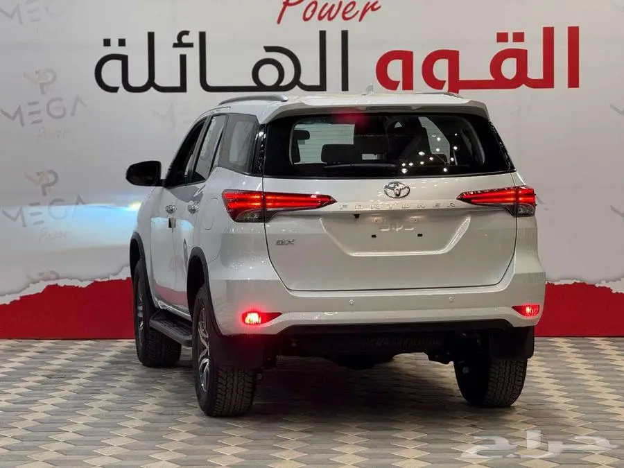 تويوتا فورتشنر GX2 دبل بنزين 2025 -قوة تتحمل الدروب الصعبة 18