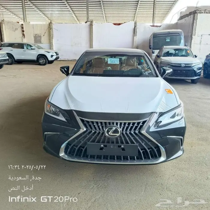 لكزس ES 350 سي سي أسود بنزين 2025 اقل كاش واقل تقسيط 0