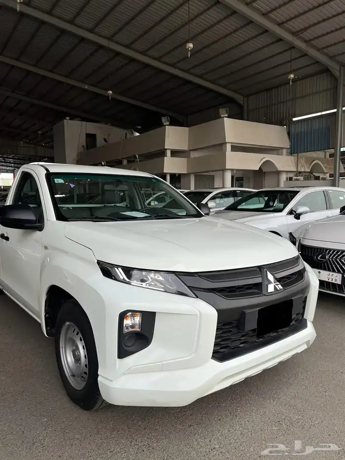 تم البيع ميتسوبيشي 2021 غمارة بنزين L200 4