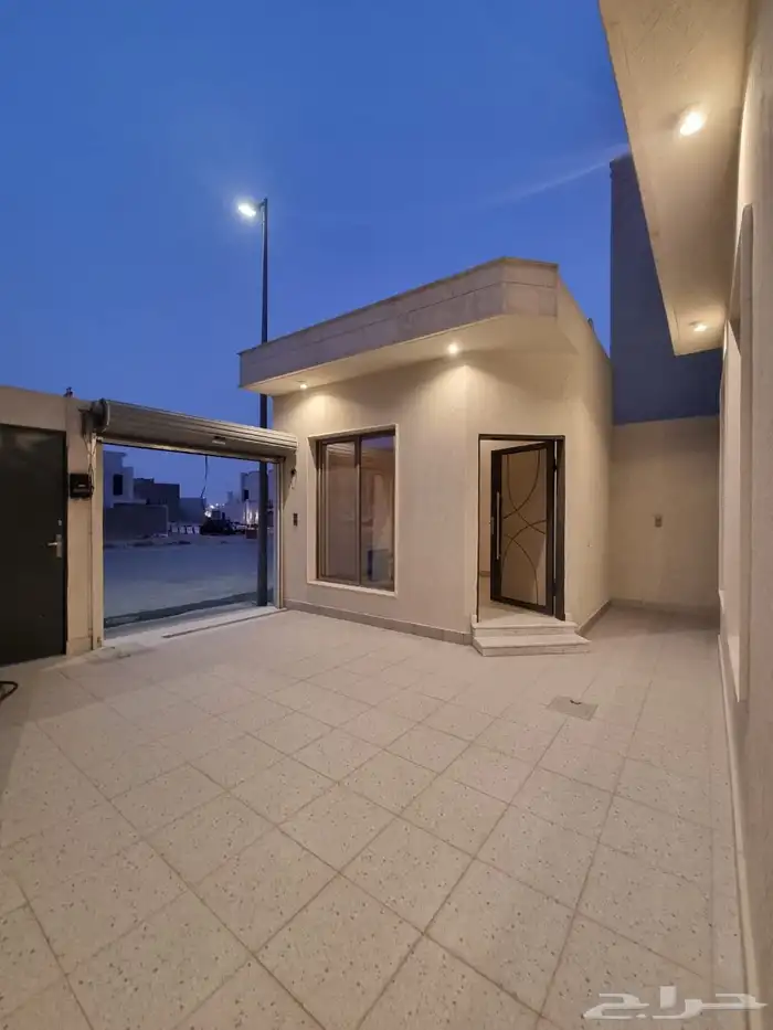 للبيع وحدات فاخره ارضيه وعلويه بحي سلطانه 3