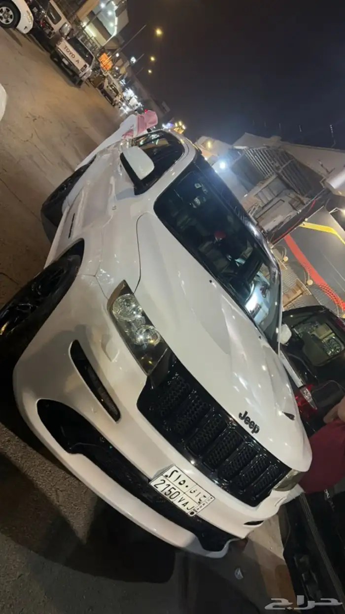 جيب شيروكي srt 2013 5