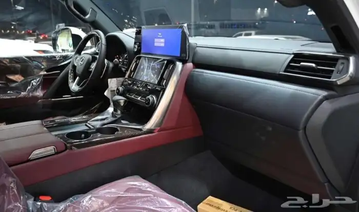 عرض العيد لكزس LX600 BB خليجي2024 أبيض داخل احمر 502250 شامل 4