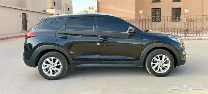 للبيع سياره توسان ديزل 7