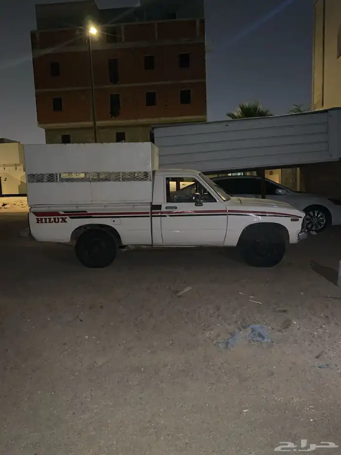 هايلكس موديل 81 نظيف 2