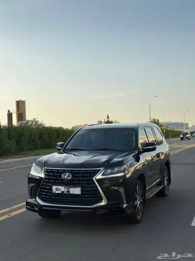 لكزس LX570 2021 2
