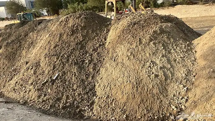 مواد كسارة بالموقع ويوجد توريد للمواقع بالشرقية 2
