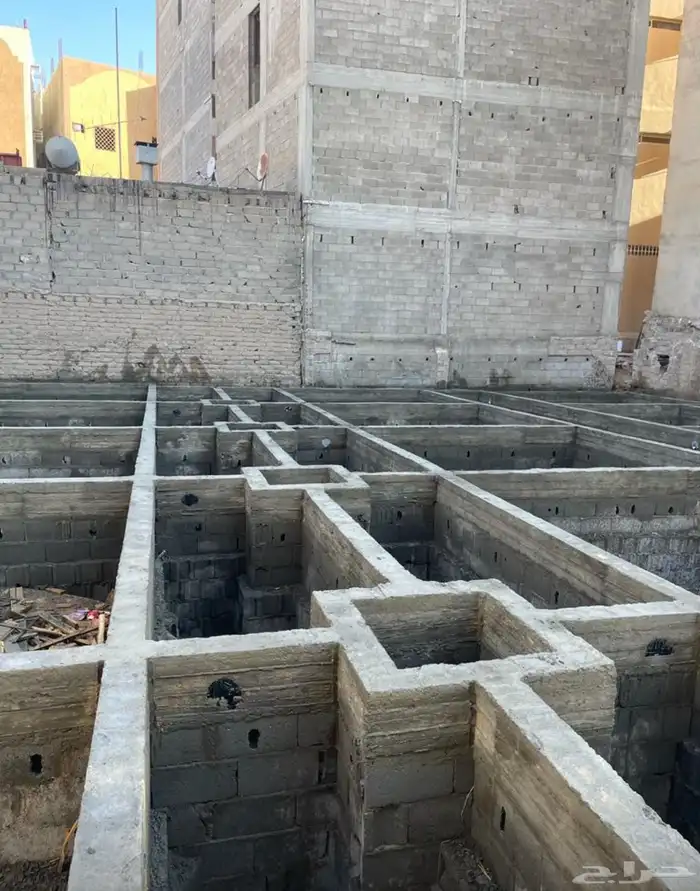 للبيع مجمع عزاب يتكون من 15 غرفة مؤجره بالكامل 8