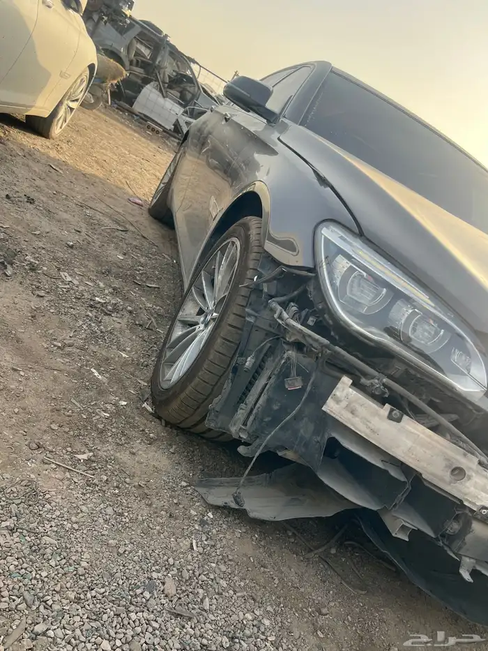 بي إم دبليو موديل 2013حجم 750 تشليح قطع غيار 2