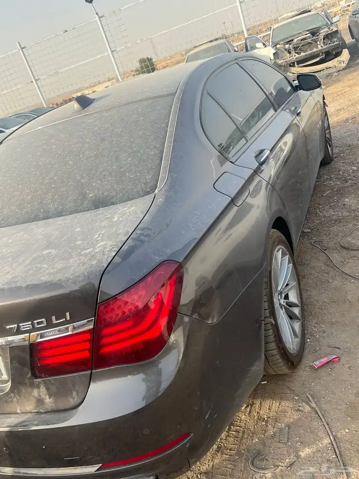 بي إم دبليو موديل 2013حجم 750 تشليح قطع غيار 5