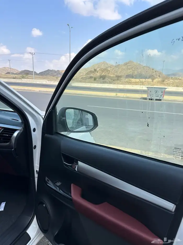 هايلوكس 2025 بنزين غمارتين اصفار كاش وبنك 33