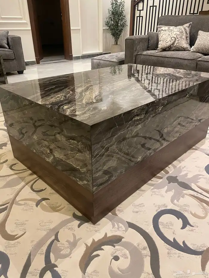 طاولات جديدة (طاولة )فاخرة بتصميم خاص وعصري رخام وخشب 4